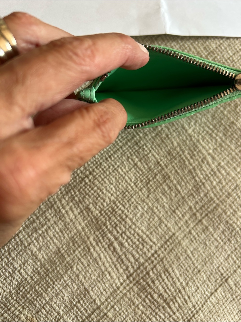 Bottega Veneta Mint Green Intrecciato Leather Card Case with Zip - Picture 8 of 12